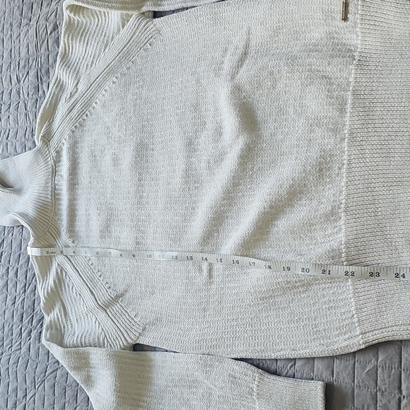 Woolrich merino wool turtle neck ribbed sweater. - Picture 7 of 12